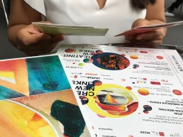 Rocío Troc, Diseñadora escénica y Artista plástica chilena invitada a ser parte con sus creaciones de la identidad visual del 1° Encuentro Latinoamericano en Artes Escénicas ‘Creando nuevos lazos’ de OISTAT España.