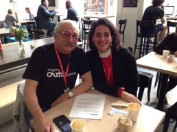 José Luis Ferrera con la escenógrafa chilena Claudia Suarez Olivares en la Cafetería de la DAMU, Junio PQ 2015.